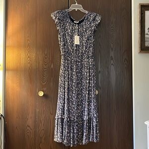Universal Thread navy maxi dress with capped sleeves /ruffles. Size Medium. NWT